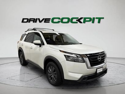 Used 2023 Nissan Pathfinder SV