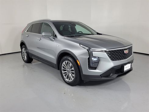 Certified 2025 Cadillac XT4 Premium Luxury image 1