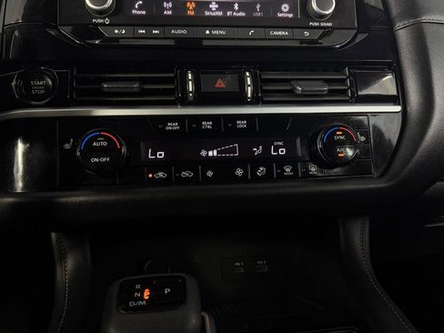 Used 2025 Nissan Pathfinder SV FWD image 16