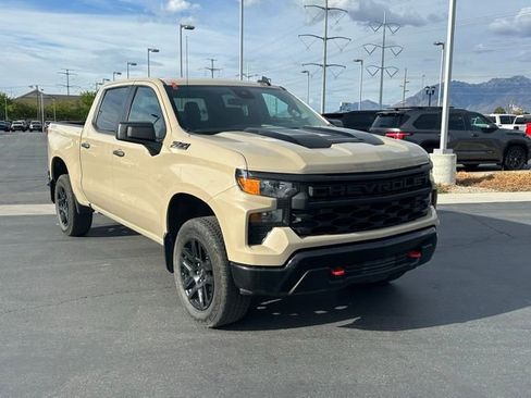 Certified 2023 Chevrolet Silverado 1500 Custom Trail Boss w/ LPO, Dark Essentials Package AWD/4WD image 26