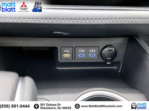 Used 2022 Toyota Highlander XLE image 35