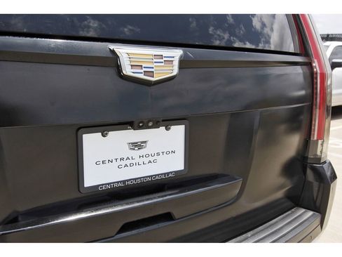 Used 2020 Cadillac Escalade ESV Luxury AWD/4WD image 29