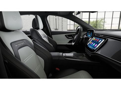 New 2026 Mercedes-Benz E 53 AMG e 4MATIC Sedan image 4