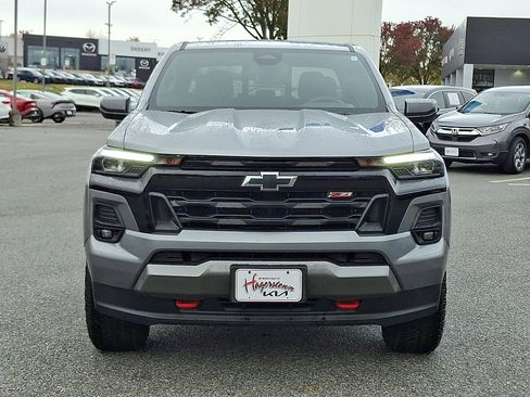 Used 2025 Chevrolet Colorado Z71 image 2