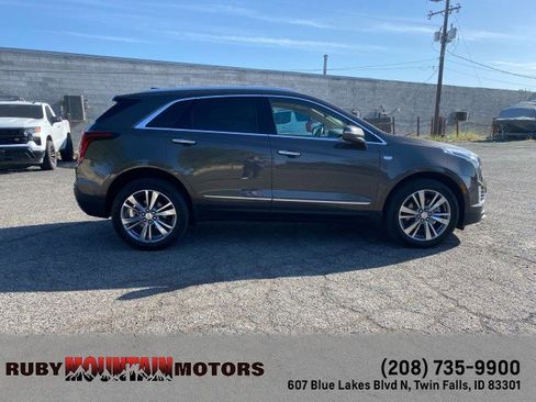 Used 2020 Cadillac XT5 Premium Luxury w/ Platinum Package AWD/4WD image 8