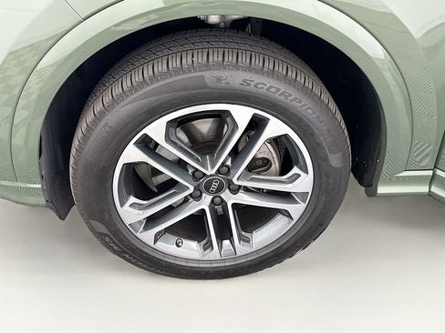 Used 2025 Audi Q5 Premium Plus w/ Premium Plus image 30