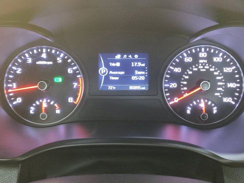 Used 2018 Kia Optima LX w/ 17" Alloy Wheels Package FWD image 23
