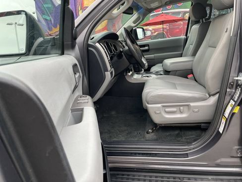 Used 2014 Toyota Sequoia Limited AWD/4WD image 14