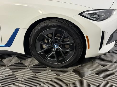 Used 2023 BMW i4 eDrive35 RWD image 4