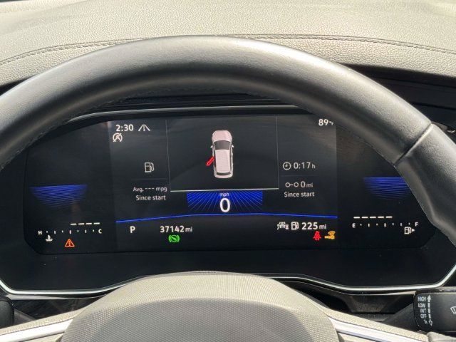 Used 2023 Volkswagen Jetta SE w/ Panoramic Sunroof Package FWD image 26
