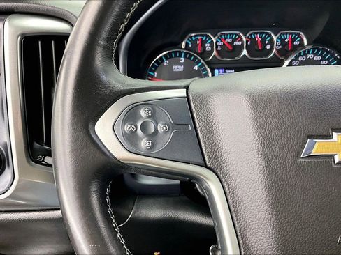 Used 2018 Chevrolet Silverado 1500 LT w/ LT Eassist Package AWD/4WD image 19