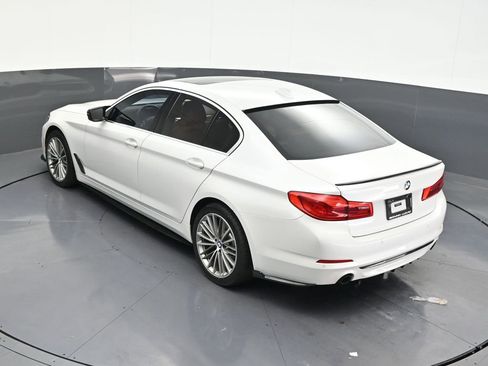Used 2020 BMW 530i w/ Convenience Package RWD image 22