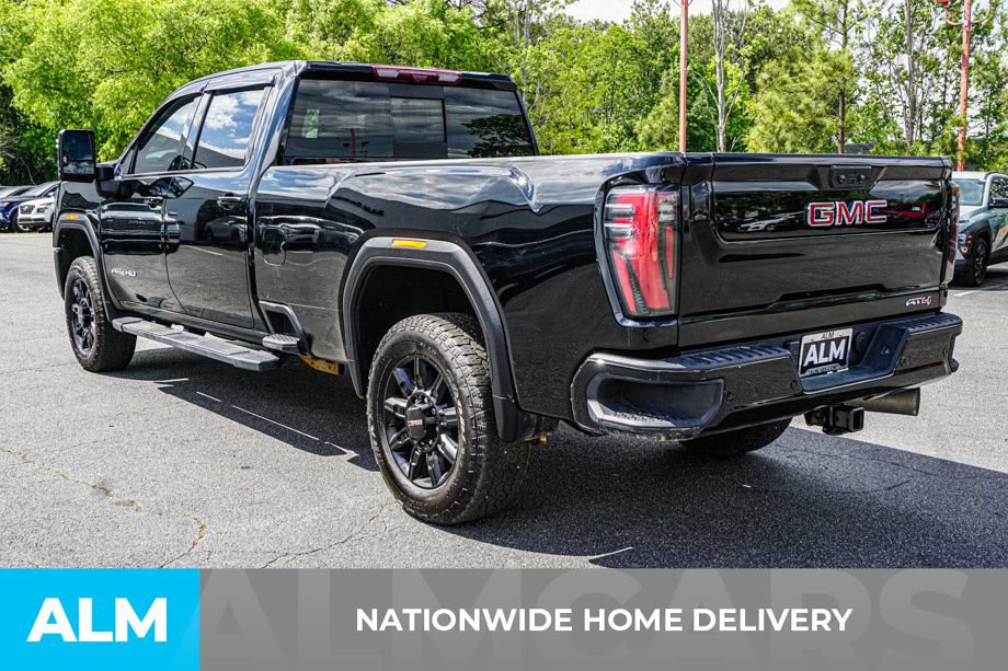 Used 2024 GMC Sierra 2500 AT4 w/ Technology Package AWD/4WD image 4