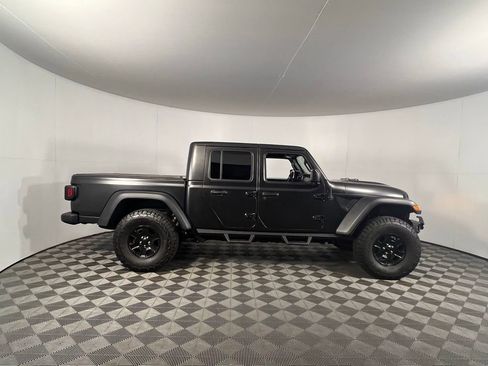 Used 2021 Jeep Gladiator Mojave image 3