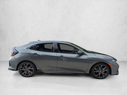 Used 2017 Honda Civic Sport Touring image 4