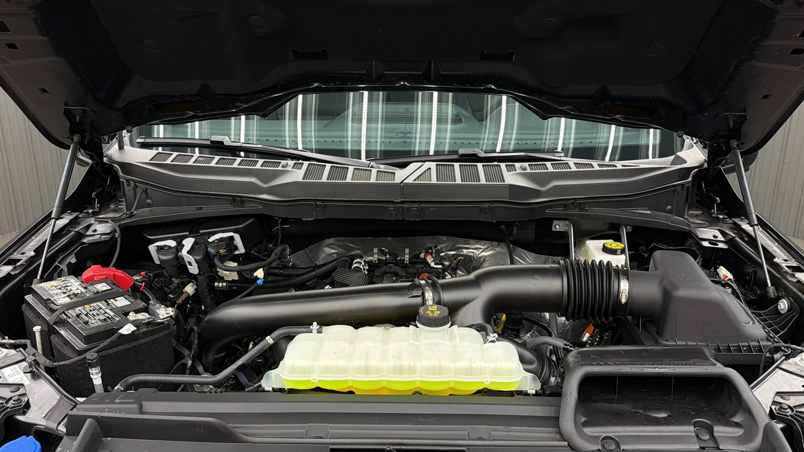 Used 2026 Ford F150 Lariat AWD/4WD image 19