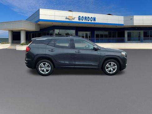 Used 2020 GMC Terrain SLE w/ Driver Convenience Package FWD image 7