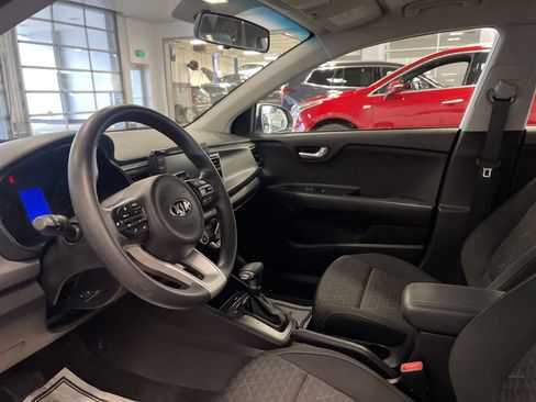 Used 2020 Kia Rio S image 5