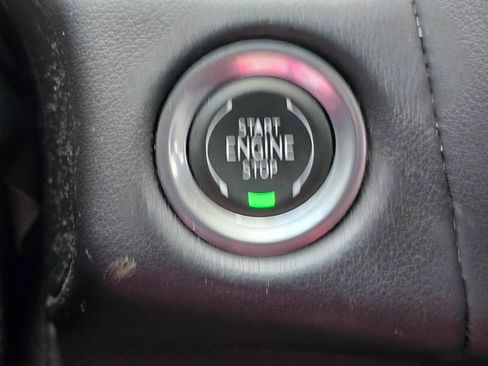 Used 2024 GMC Yukon XL AT4 w/ Technology Package AWD/4WD image 18