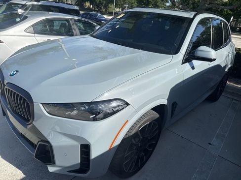 Certified 2024 BMW X5 sDrive40i w/ M Sport Package image 3