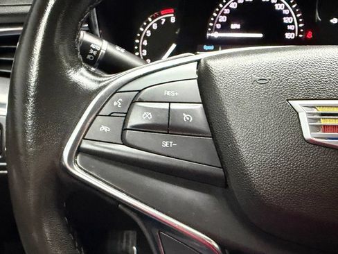 Used 2019 Cadillac XT5 Luxury FWD image 29