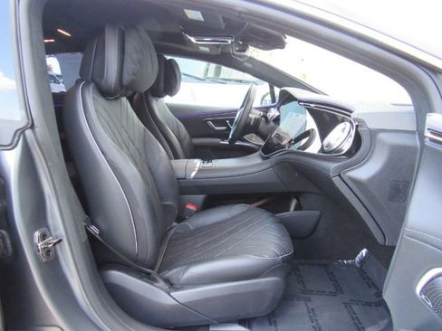 Used 2023 Mercedes-Benz EQS 580 4MATIC image 22