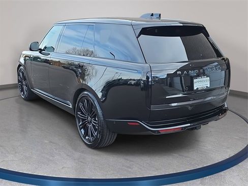 Used 2025 Land Rover Range Rover Long Wheelbase SE image 7
