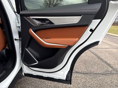 Used 2026 Jaguar F-PACE R-Dynamic S image 18