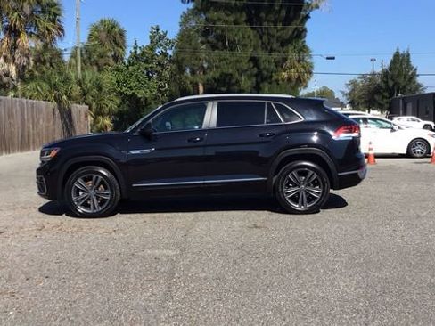 Used 2020 Volkswagen Atlas Cross Sport SE image 8