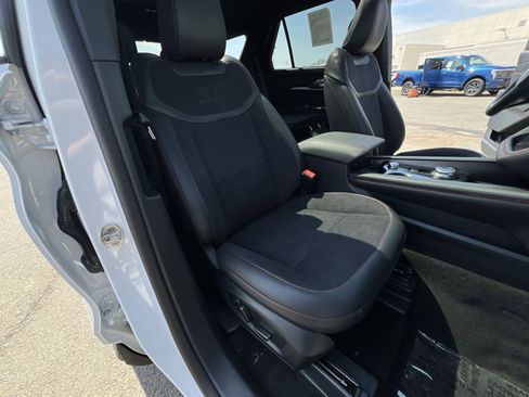 New 2026 Ford Explorer ST image 28