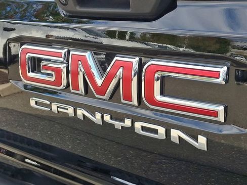 Used 2025 GMC Canyon Elevation image 34