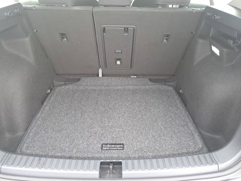 Used 2025 Volkswagen Taos S FWD image 12
