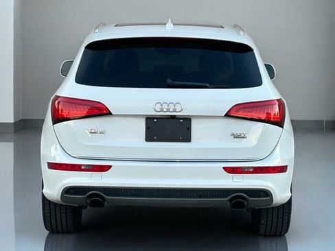 Used 2017 Audi Q5 2.0T Premium Plus w/ Technology Package image 4