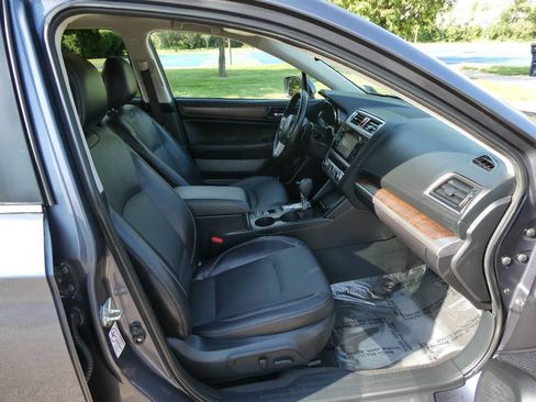 Used 2016 Subaru Outback 2.5i Limited AWD/4WD image 33