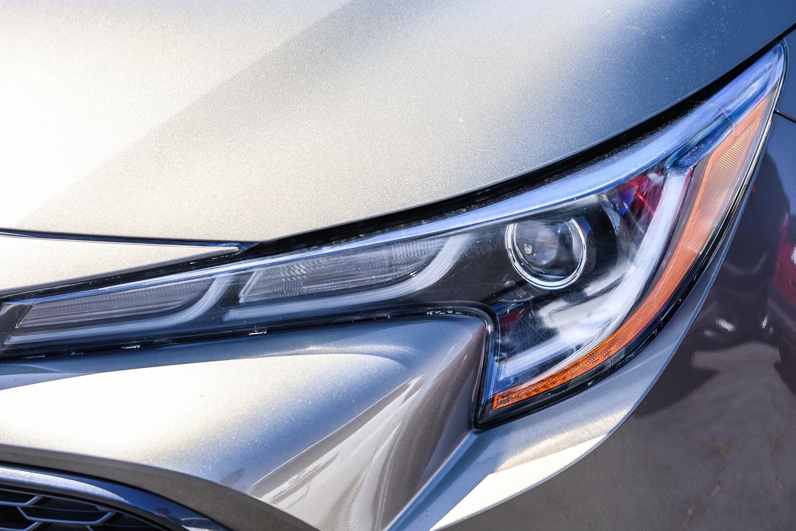 Used 2020 Toyota Corolla SE w/ Carpet Mat Package FWD image 18