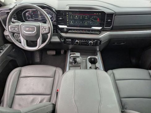 Certified 2025 GMC Sierra 1500 SLT AWD/4WD image 9