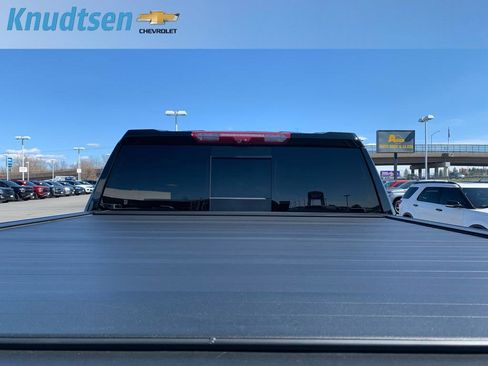 Used 2024 Chevrolet Silverado 1500 ZR2 w/ Technology Package image 12