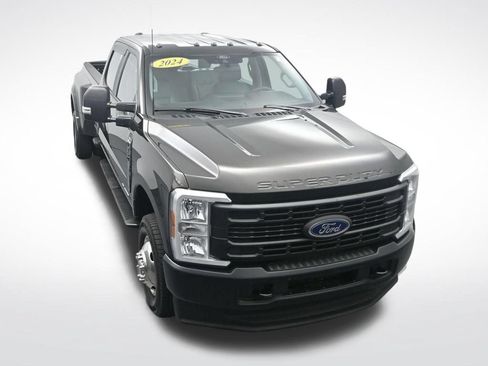 Used 2024 Ford F350 XL AWD/4WD image 32