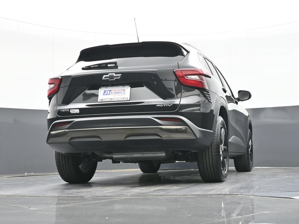 Used 2026 Chevrolet Trax ACTIV w/ Driver Confidence Package FWD image 41