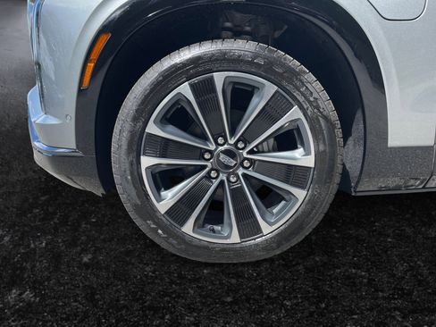 New 2026 Cadillac Vistiq Sport image 15