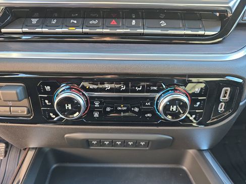 New 2026 GMC Sierra 3500 SLT w/ SLT Convenience Package image 23