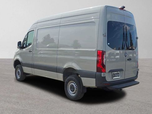 Used 2026 Mercedes-Benz Sprinter 2500 image 5