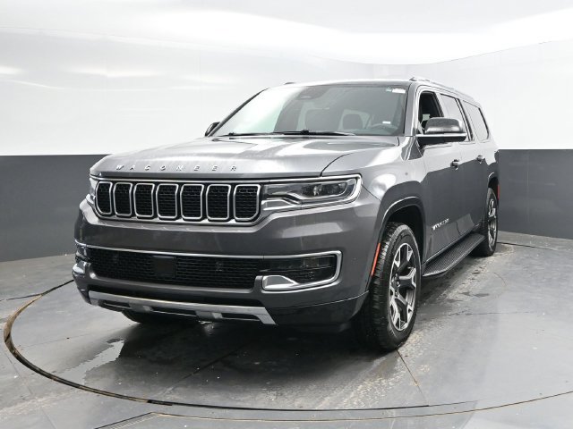 Used 2024 Jeep Wagoneer L Series III w/ Flexible Seating Group AWD/4WD image 6