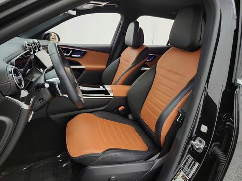 Certified 2024 Mercedes-Benz GLC 300 image 11