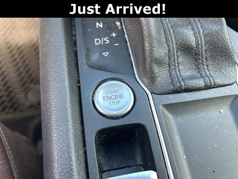 Used 2021 Volkswagen Atlas SE image 19