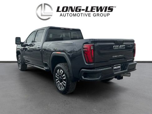 Used 2025 GMC Sierra 2500 Denali Ultimate AWD/4WD image 4