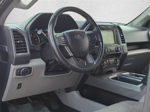 Used 2017 Ford F150 XLT w/ Equipment Group 302A Luxury image 8