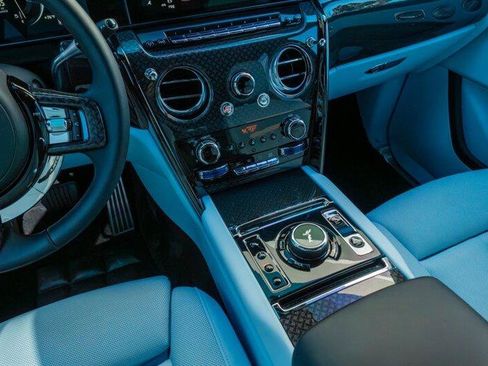 Used 2025 Rolls-Royce Cullinan Black Badge image 81