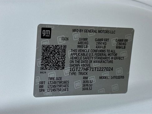 New 2026 GMC Savana 3500 Extended RWD image 18