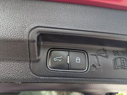 Used 2020 Ford Explorer ST w/ ST High-Performance Pack image 19